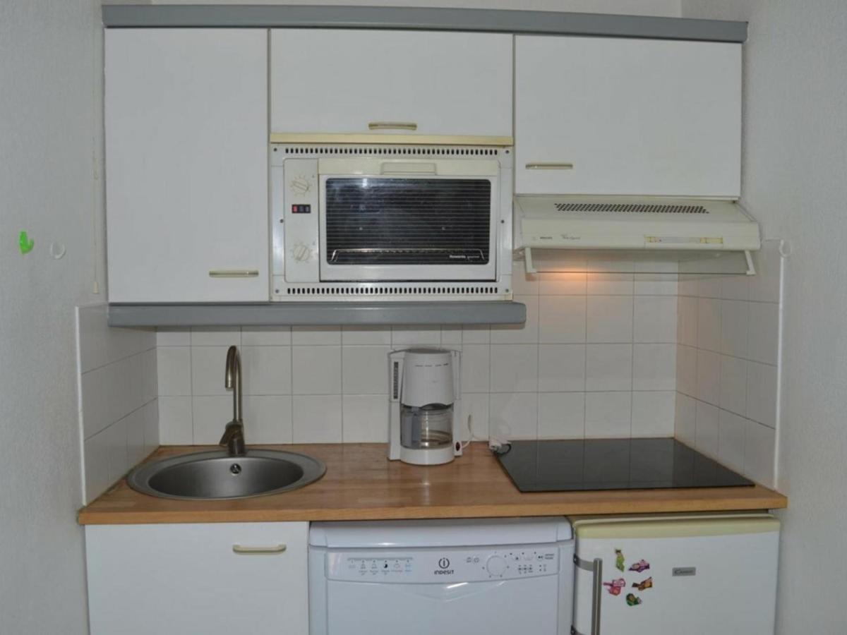 Frejus: Appt 2P, 5 Pers, Piscine, Plage A 150M, Parking, Animaux Ok - Fr-1-226A-357 Exterior photo